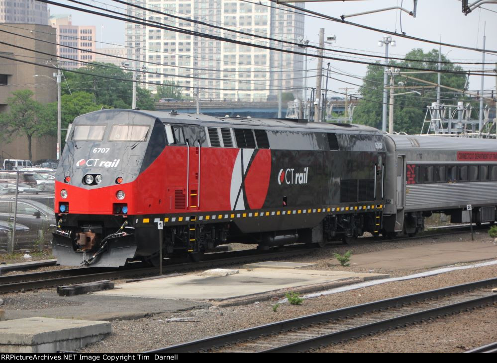 CDOT 6707 departs for Hartford